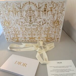 Lg Dior Luxurious White and Gold Gift Bag